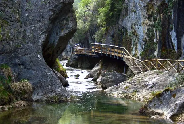 本溪旅游景点和自驾游景区