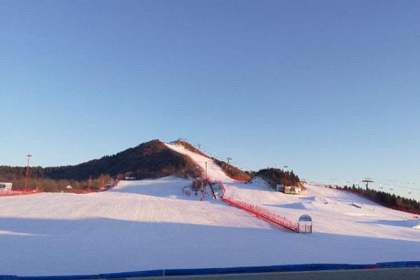 天定山滑雪场门票价格及开放时间