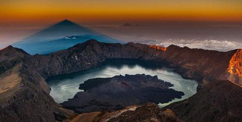 林加尼火山徒步攻略