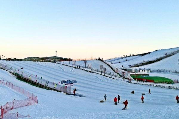 保定狼牙山滑雪场开放时间，门票价格交通攻略