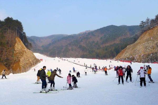 大明山滑雪场开放时间 2020 大明山滑雪是人造雪吗