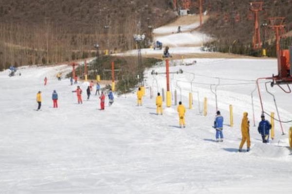 北京军都山滑雪场怎么样 北京军都山滑雪场开放时间2021