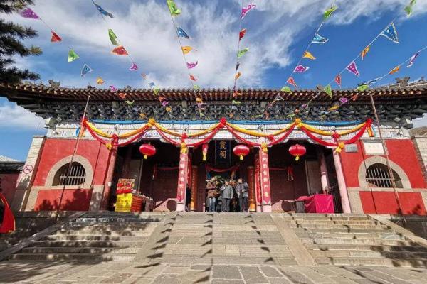 泰山碧霞祠、普照寺及王母池恢复开放