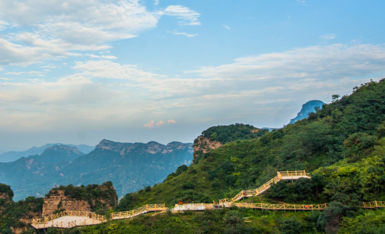 平山红崖谷景区，河北平山红崖谷好玩吗