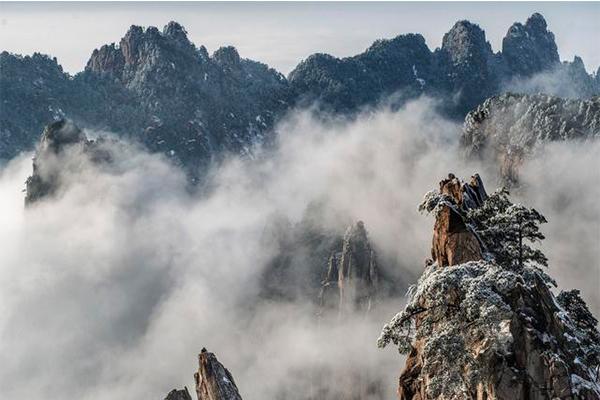 黄山拍日出最佳拍摄地点 黄山拍摄指南