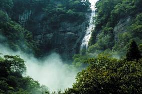 燕子河大峡谷门票多少钱有什么好玩的